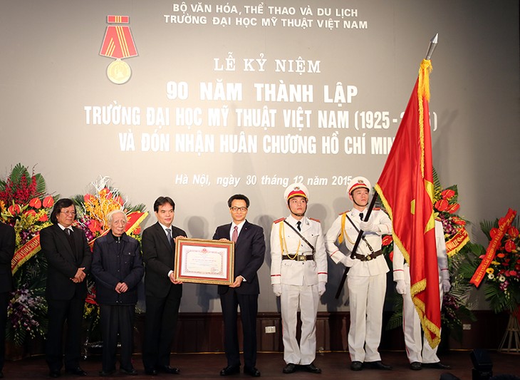 L’Ecole des beaux arts du Vietnam souffle ses 90 bougies - ảnh 1